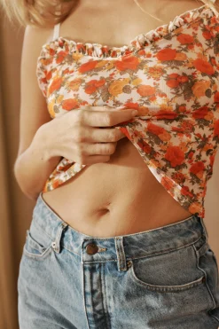 Ysé Caraco Sous les lilas^ Les Hauts