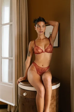 Ysé Tanga Élu de mon coeur^ Les Bas