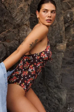 Ysé Une pièce Amore^ Les Une-Pièce